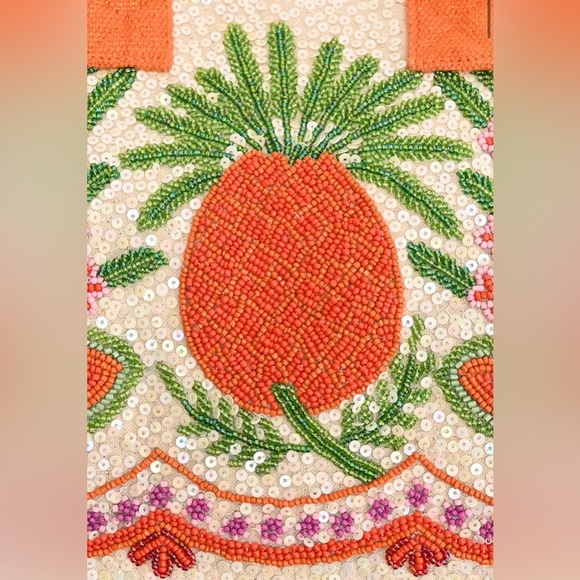 American & Beyond | Fringe Fiesta Pineapple Tote w/ Crossbody Strap - Picture 5 of 8